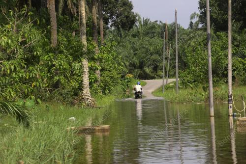 BANJIR CHANGKAT JONG TELUK INTAN
