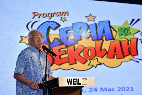 DATUK SERI MAHDZIR KHALID