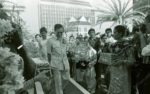 PK13_240690_PROGRAM