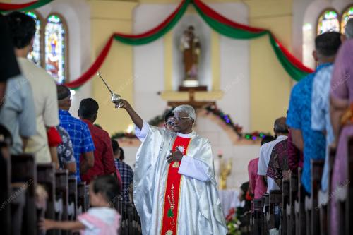 SAMBUTAN HARI KRISMAS