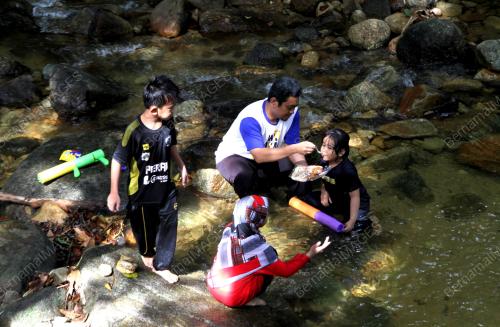PK13_27032016_PANAS