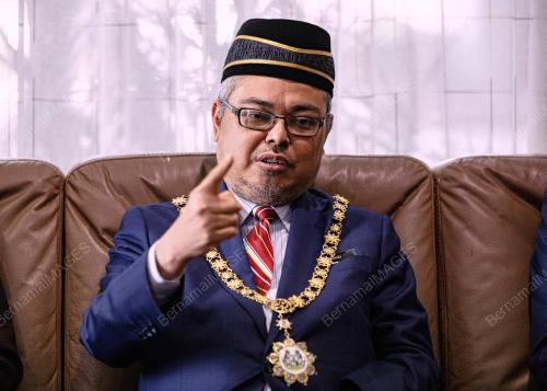 DATUK RUMAIZI BAHARIN