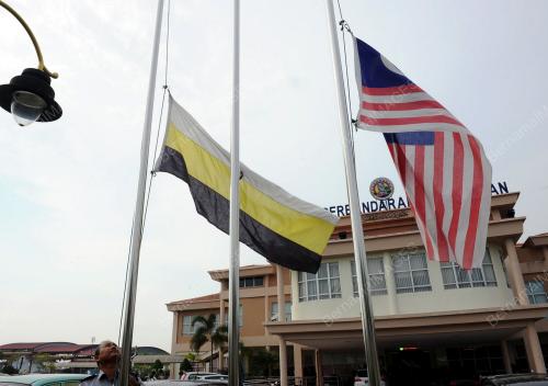 PK13_28052014_BENDERA