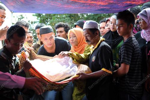 PK13_31122011_MANGSA_LEMAS