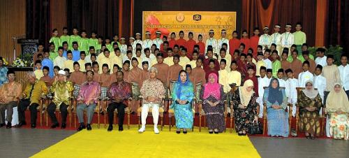 SULTAN AZLAN SHAH