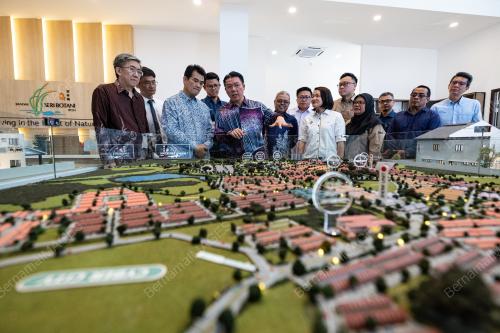 PERASMIAN JALAN UTAMA BANDAR SERI BOTANI