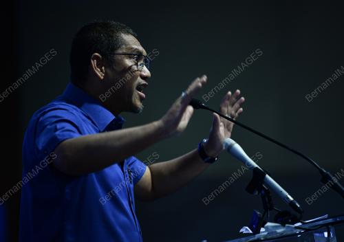 DATUK SERI AHMAD FAIZAL AZUMU