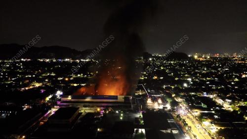 PASARAYA MYDIN MANJOI TERBAKAR