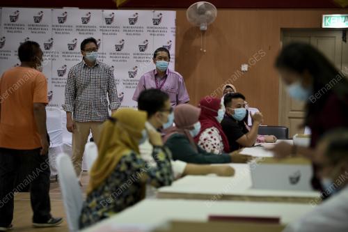 PERSIAPAN HARI PENAMAAN CALON PRK SLIM