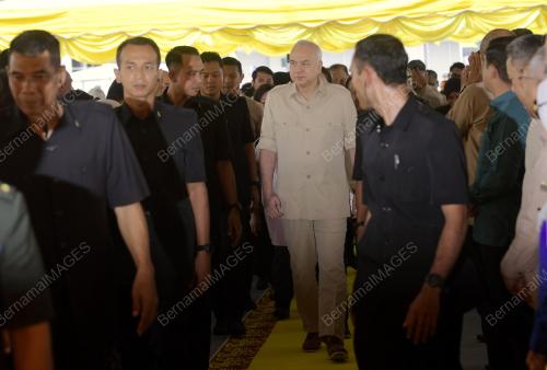SULTAN PERAK SULTAN NAZRIN SHAH