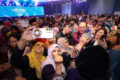 DATUK SERI ANWAR IBRAHIM