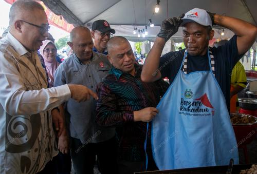 DATUK SERI SAARANI MOHAMAD