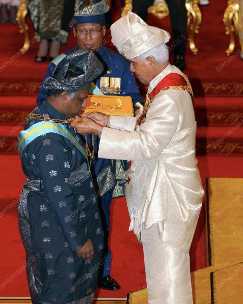 KEPUTERAAN SULTAN AZLAN SHAH