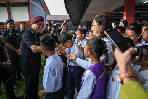 DATUK SERI MOHD KHALID ISMAIL