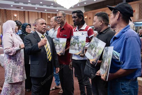 DATUK SERI SAARANI MOHAMAD