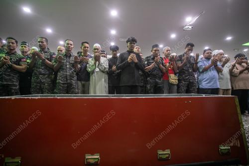 ALLAHYARHAM INSPEKTOR KHAIRIL AZHAR KAMARUDDIN