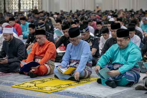 RAJA DIHILIR PERAK RAJA ISKANDAR DZURKARNAIN IDRIS SHAH