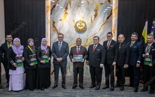 DATUK SERI SAARANI MOHAMAD