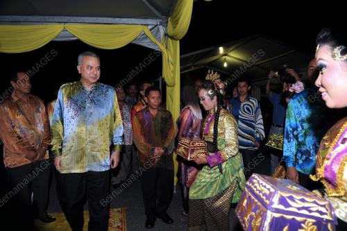PK14_26022012_RAJA_NAZRIN