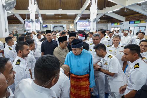 SULTAN SHARAFUDIN IDRIS SHAH