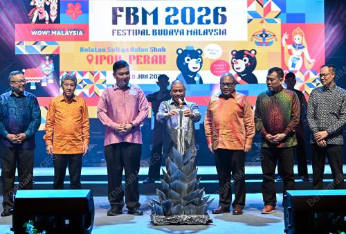 DATUK SERI SAARANI MOHAMAD