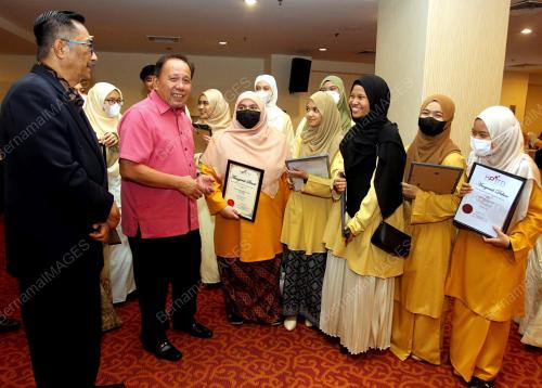 DATUK ISMAIL LASIM