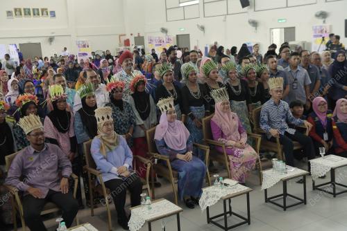 DATUK DR NOR FARIZA NGAH