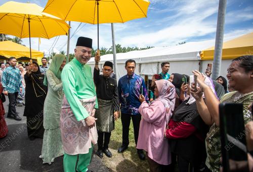 SULTAN PERAK SULTAN NAZRIN SHAH