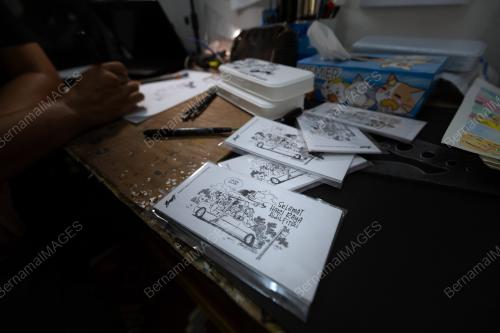 SAMPUL RAYA KARTUNIS BENDI