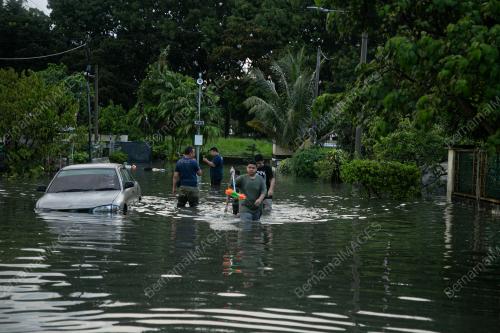 BANJIR KILAT