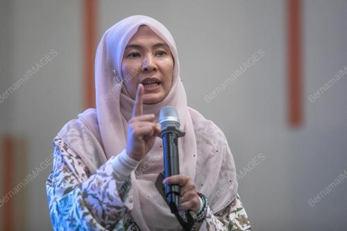 NURUL IZZAH ANWAR