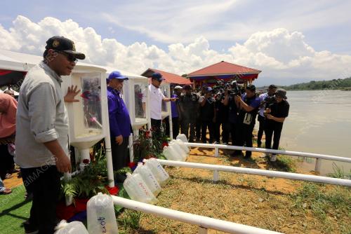 MAJLIS PELUNCURAN KAMPUNG ANGKAT MADANI KDN