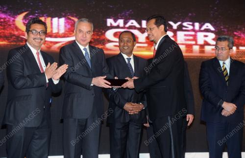 PK15_12112014_AWARDS