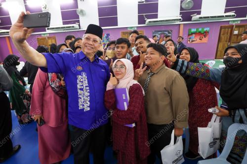 TAN SRI ANNUAR MUSA