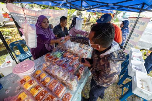 PENIAGA MAKANAN BERHARGA RM1
