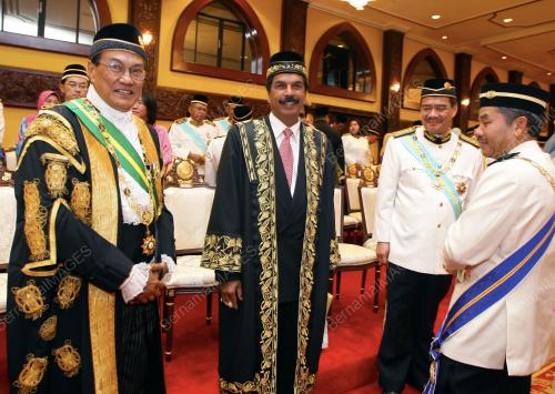 SULTAN AZLAN SHAH