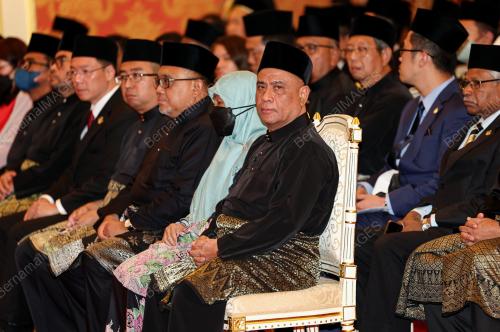 ISTIADAT MENGANGKAT SUMPAH MENTERI BESAR PERAK