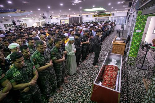 ALLAHYARHAM INSPEKTOR KHAIRIL AZHAR KAMARUDDIN