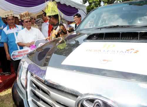 DATUK SERI MOHD SHAFIE APDAL
