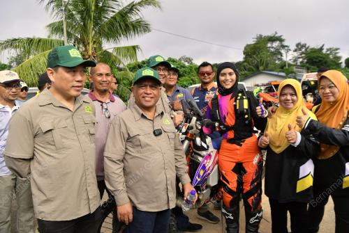 DATUK SERI SAARANI MOHAMAD