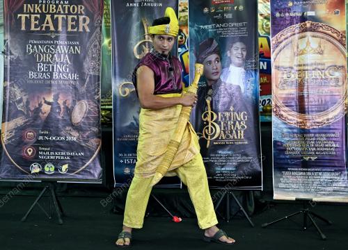 MOHAMAD RIDZUAN HASBULLAH