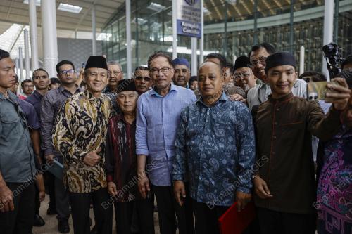 DATUK SERI ANWAR IBRAHIM