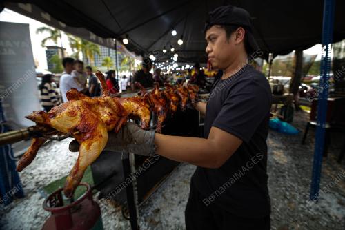 TINJAUAN BAZAR RAMADHAN
