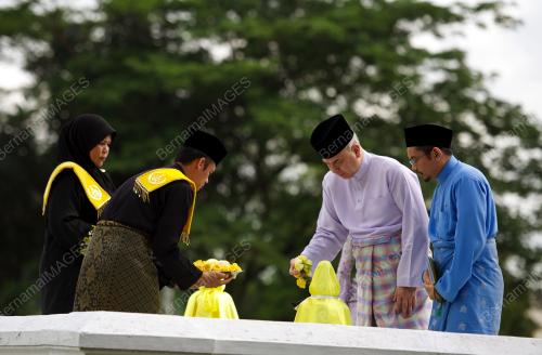 PK16_09052015_MAKAM_TEJA