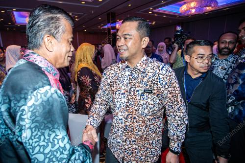 DATUK DR. MOHD AZMAN YACOB