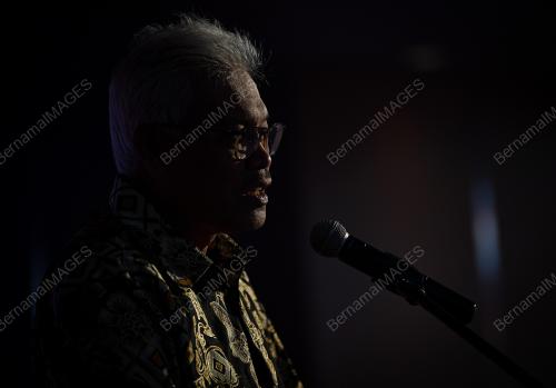 DATUK SERI HAMZAH ZAINUDIN