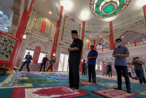 TAN SRI MUHYIDDIN YASSIN
