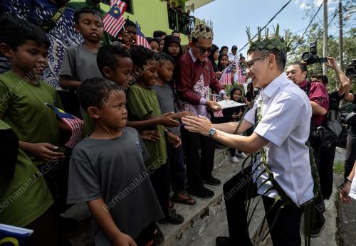 FAHMI FADZIL