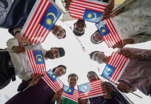 TINJAUAN HARI KEBANGSAAN 