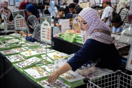 TINJAUAN PERSIAPAN RAYA